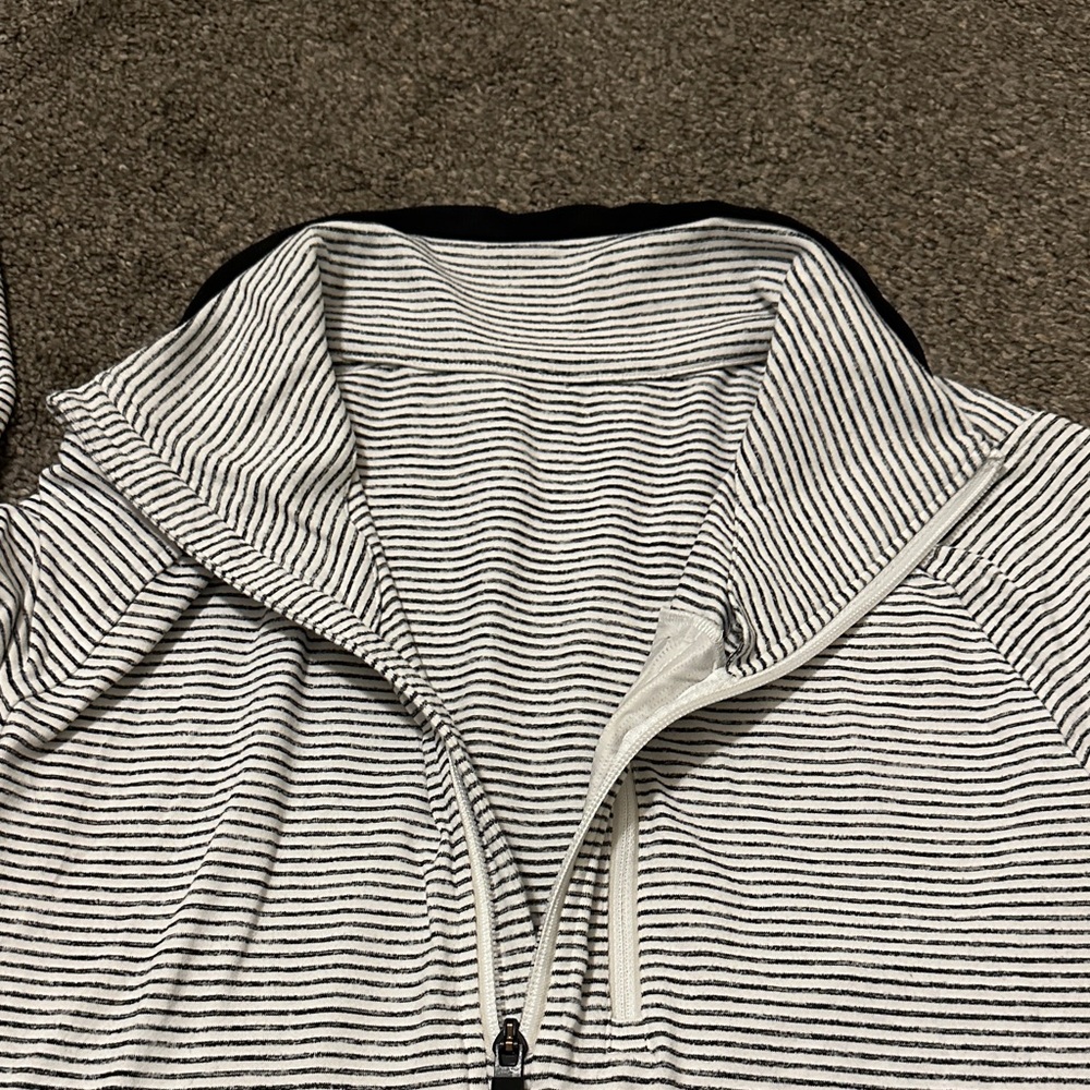 Men's Lululemon Striped Gray long sleeve - Picture 4 of 4